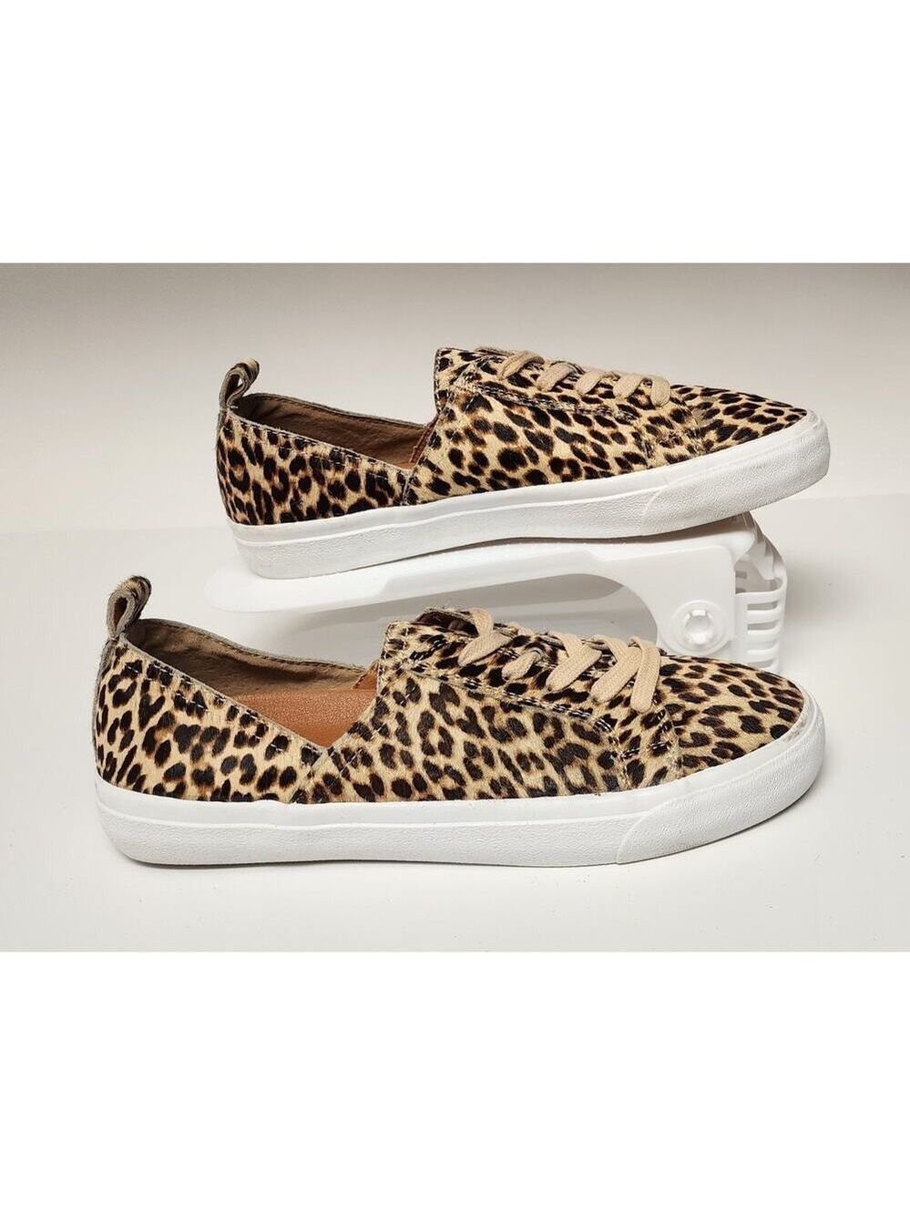 Lucky Brand Dansbey Cheetah Print Casual Sneakers Shoes Color Brown Size US 7.5M - Picture 3 of 15